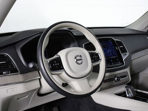 Certified 2024 Volvo XC90 T8 Plus w/ Protection Package Premier image 14