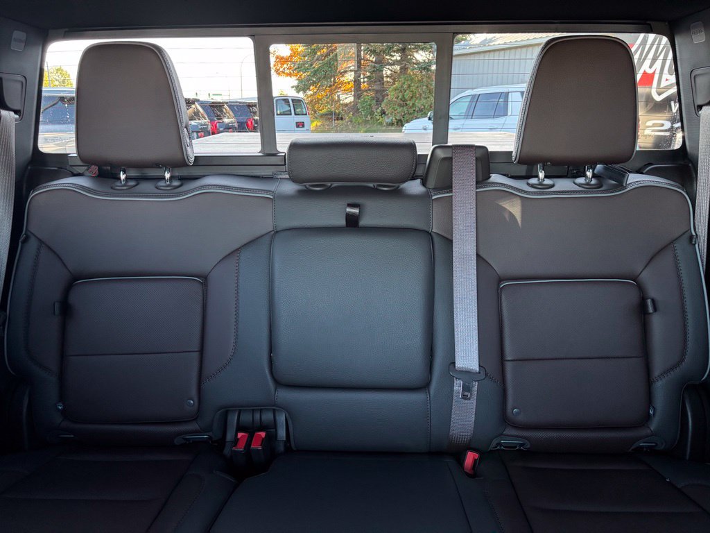 Used 2023 GMC Sierra 1500 Denali w/ Technology Package AWD/4WD image 26