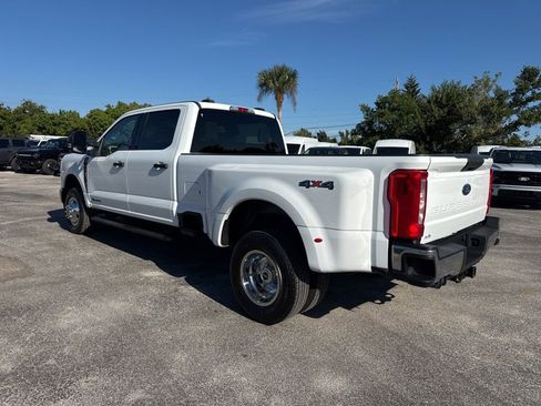 Certified 2024 Ford F350 XLT image 5