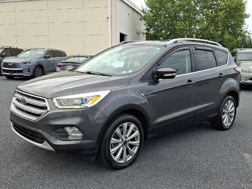 Used 2017 Ford Escape Titanium AWD/4WD image 3