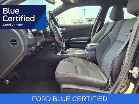 Used 2021 Dodge Charger SXT w/ Driver Convenience Group RWD image 12