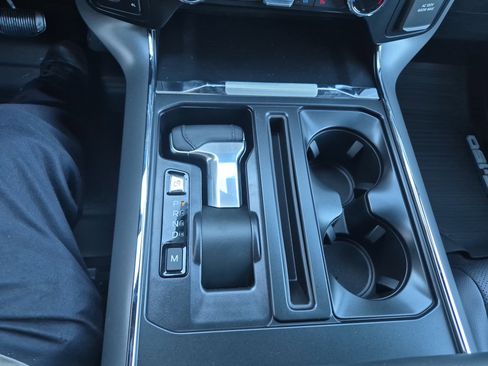 New 2025 Ford F150 Lariat w/ Equipment Group 501A Mid image 30