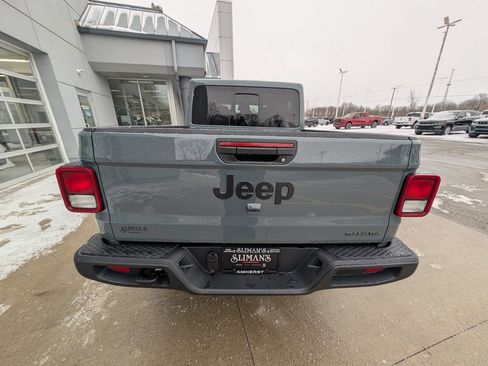 New 2026 Jeep Gladiator Sport image 10
