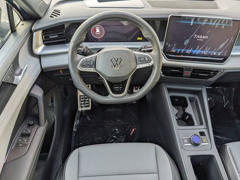 New 2026 Volkswagen Tiguan SE R-Line image 15