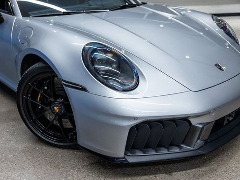 Certified 2025 Porsche 911 Carrera GTS image 14