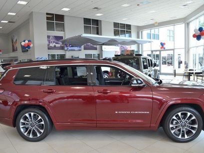 New 2025 Jeep Grand Cherokee L Overland w/ Luxury Tech Group IV