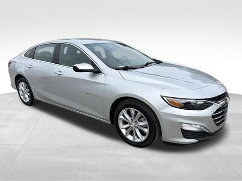 Used 2020 Chevrolet Malibu LT image 1