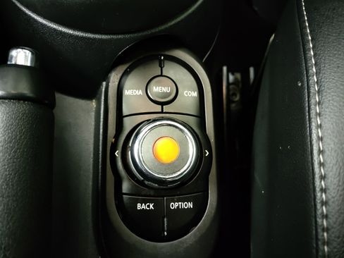 Certified 2020 MINI Cooper S image 21