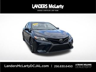 Used 2019 Toyota Camry SE video 1