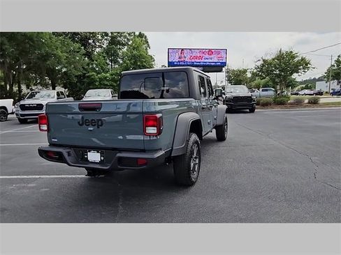 New 2025 Jeep Gladiator Sport image 33