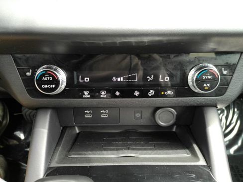 Used 2025 Mitsubishi Outlander SE FWD image 44
