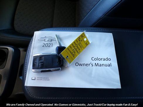 Used 2021 Chevrolet Colorado Z71 w/ Safety Package AWD/4WD image 61
