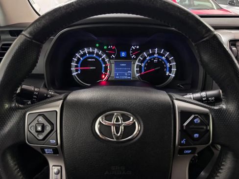 Used 2015 Toyota 4Runner SR5 AWD/4WD image 12