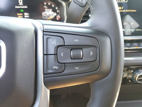 Used 2024 GMC Sierra 2500 SLT w/ SLT Premium Package image 15