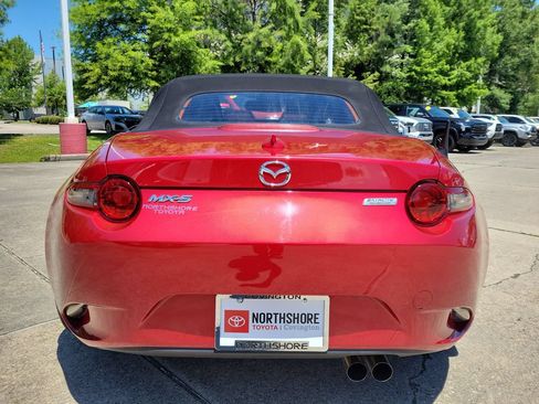 Used 2017 MAZDA MX-5 Miata Grand Touring RWD image 5