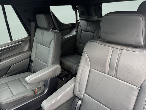 Used 2025 Chevrolet Tahoe RST w/ Comfort Package AWD/4WD image 23