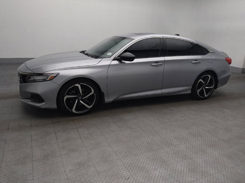 Used 2021 Honda Accord Sport image 2