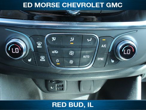 Used 2023 Chevrolet Traverse LT w/ LT Premium Package AWD/4WD image 15