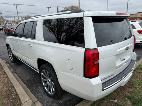 Used 2019 Chevrolet Suburban Premier w/ Premier Plus Edition AWD/4WD image 4