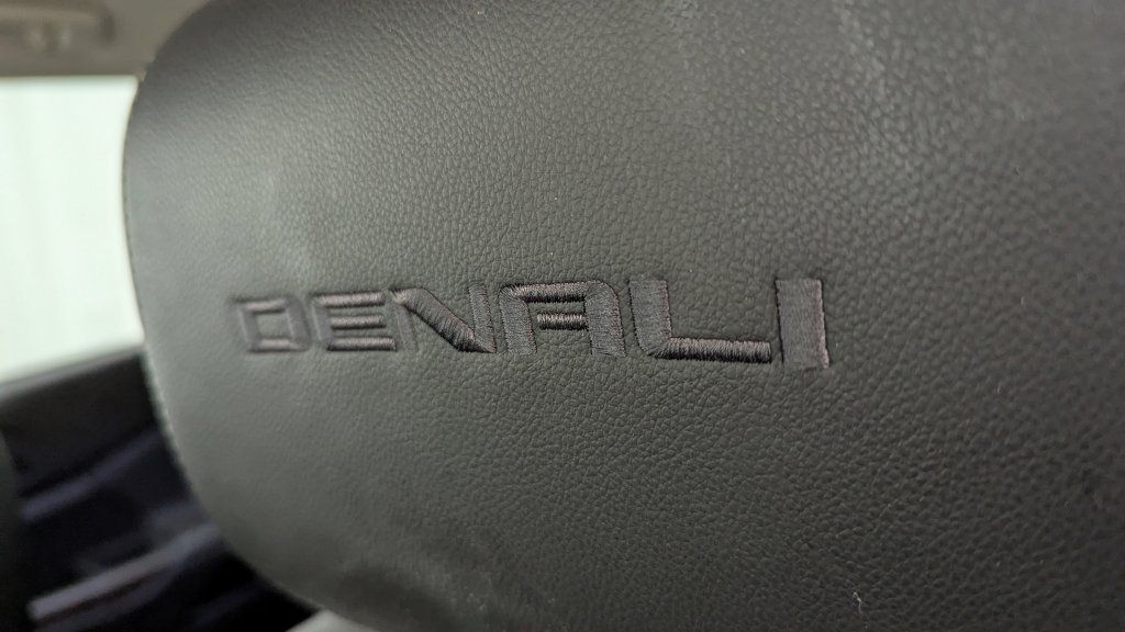 Used 2023 GMC Acadia Denali w/ LPO, Floor Liner Package FWD image 26