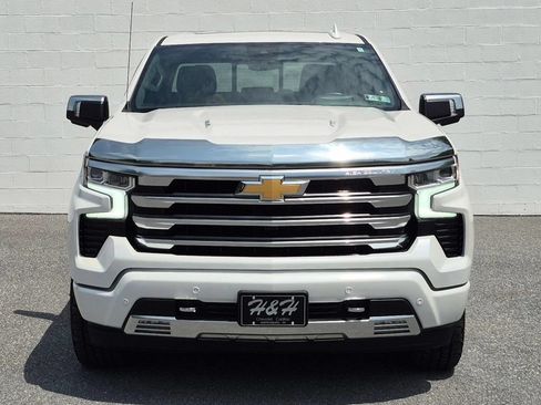 Used 2025 Chevrolet Silverado 1500 High Country w/ Technology Package AWD/4WD image 54