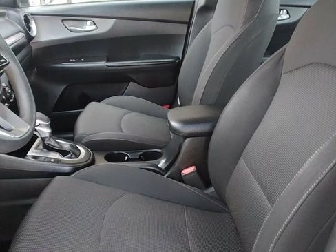 Used 2019 Kia Forte LXS image 7
