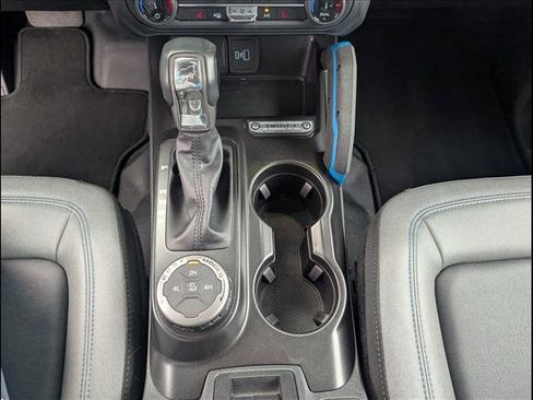 Used 2022 Ford Bronco Black Diamond image 13