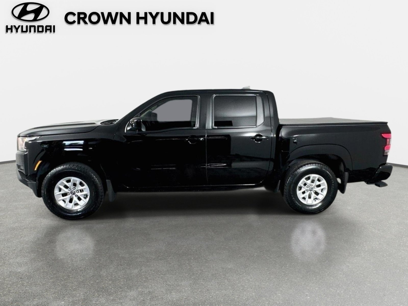 Used 2024 Nissan Frontier SV w/ Technology Package RWD image 9
