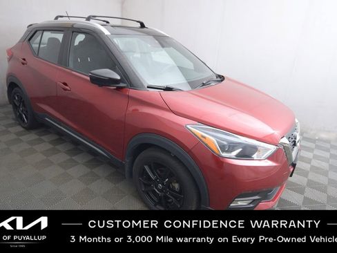 Used 2020 Nissan Kicks SR w/ Exterior Package image 3