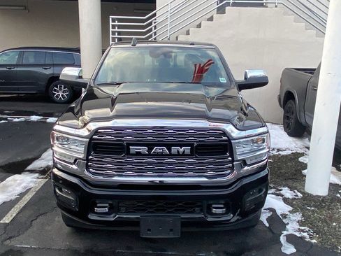 Used 2022 RAM 2500 Limited image 4