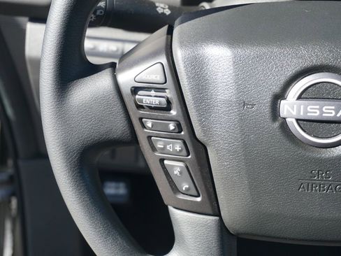 Used 2025 Nissan Frontier SV image 23