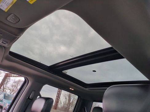 Used 2018 Ford F150 Lariat w/ Equipment Group 502A Luxury image 20