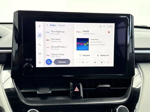 Used 2023 Toyota Corolla Cross LE image 25