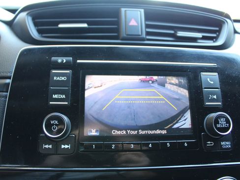 Used 2019 Honda CR-V LX image 19