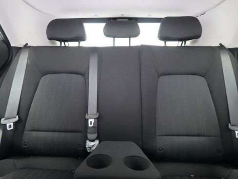 Used 2026 Hyundai Venue SE FWD image 15
