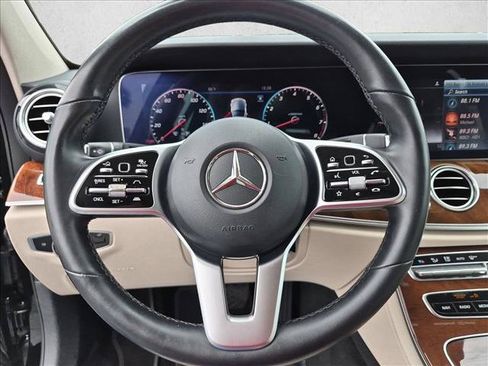 Used 2020 Mercedes-Benz E 450 4MATIC Wagon image 27