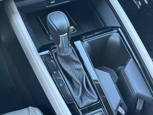 Used 2024 Honda Accord Touring image 18