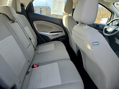 Used 2020 Ford EcoSport S image 32