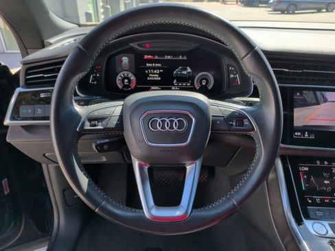 Used 2019 Audi Q8 Premium Plus w/ Premium Plus image 18