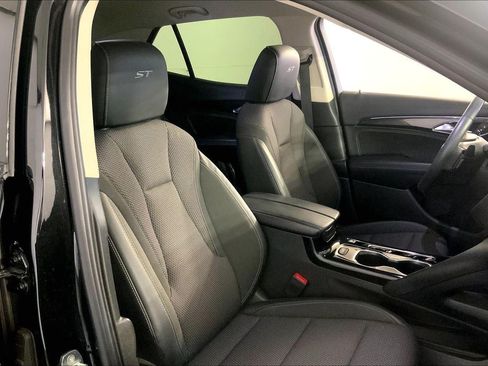 Used 2023 Buick Envision Preferred w/ Sport Touring Package AWD/4WD image 7