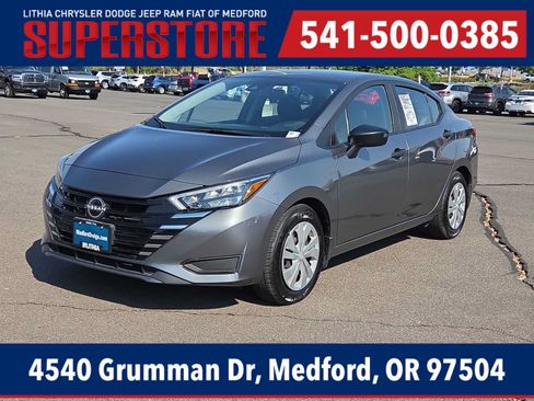 Used 2025 Nissan Versa S w/ Trunk Package FWD image 1