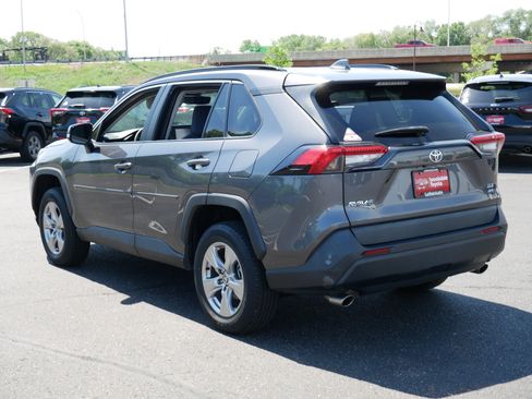 Used 2022 Toyota RAV4 XLE w/ Convenience Package AWD/4WD image 5