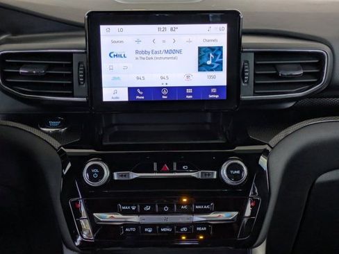 Certified 2023 Ford Explorer ST-Line w/ Class IV Trailer Tow Package image 15