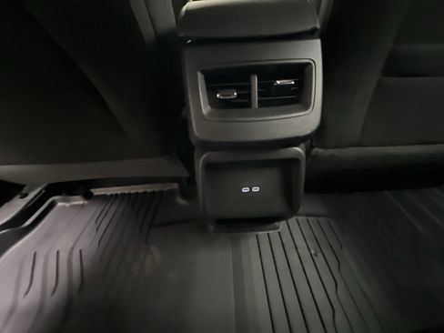 New 2026 Chevrolet Equinox EV LT image 54