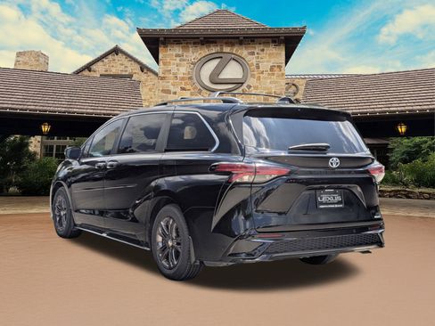 Used 2024 Toyota Sienna XSE w/ XSE Premium Package AWD/4WD image 3
