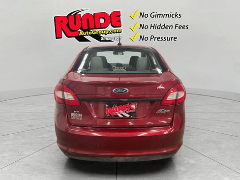Used 2013 Ford Fiesta SE w/ Interior Protection Pkg image 5