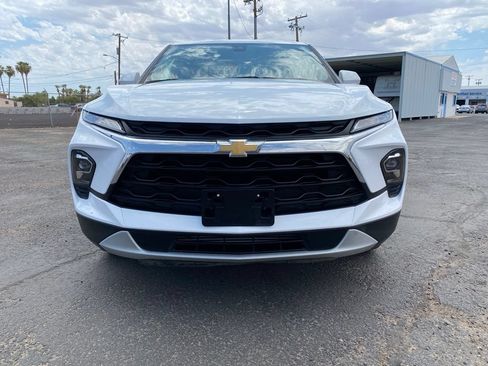 Used 2025 Chevrolet Blazer LT FWD image 16