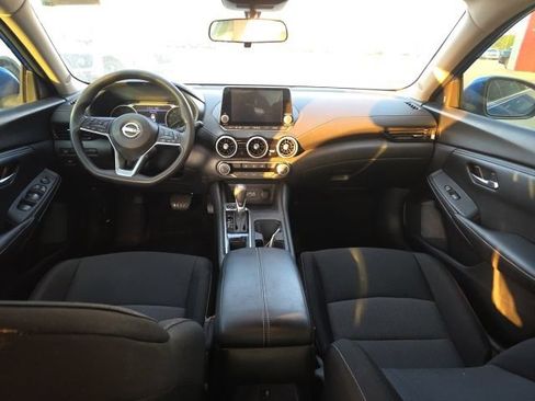 Used 2024 Nissan Sentra SV FWD image 14