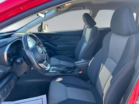 Used 2022 Subaru Crosstrek 2.0i Premium image 7