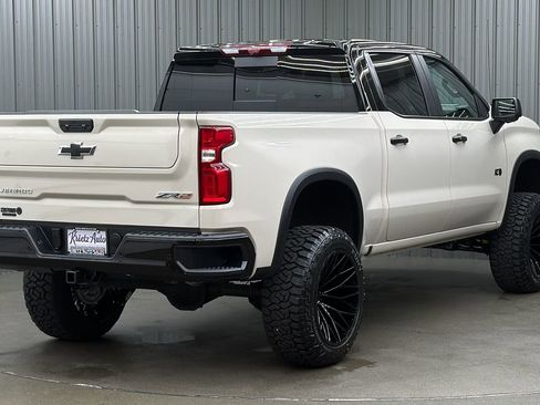 Used 2026 Chevrolet Silverado 1500 ZR2 image 5